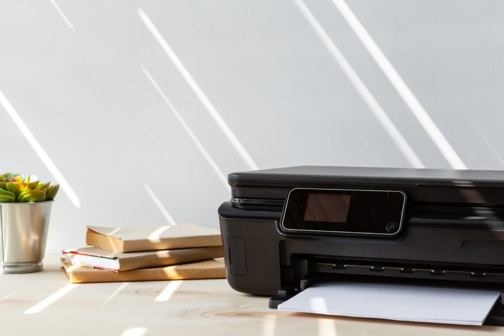 printer på skrivebord